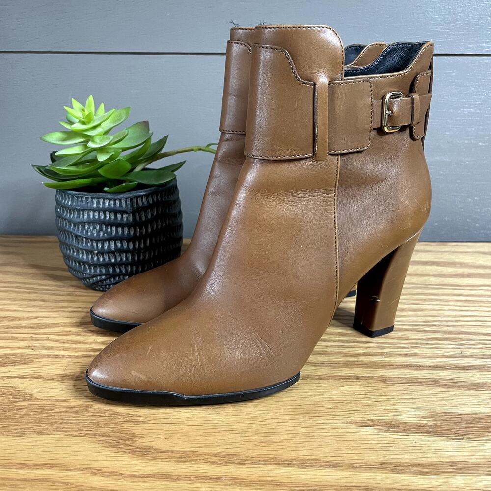 Tod's Tan Leather Ankle Booties